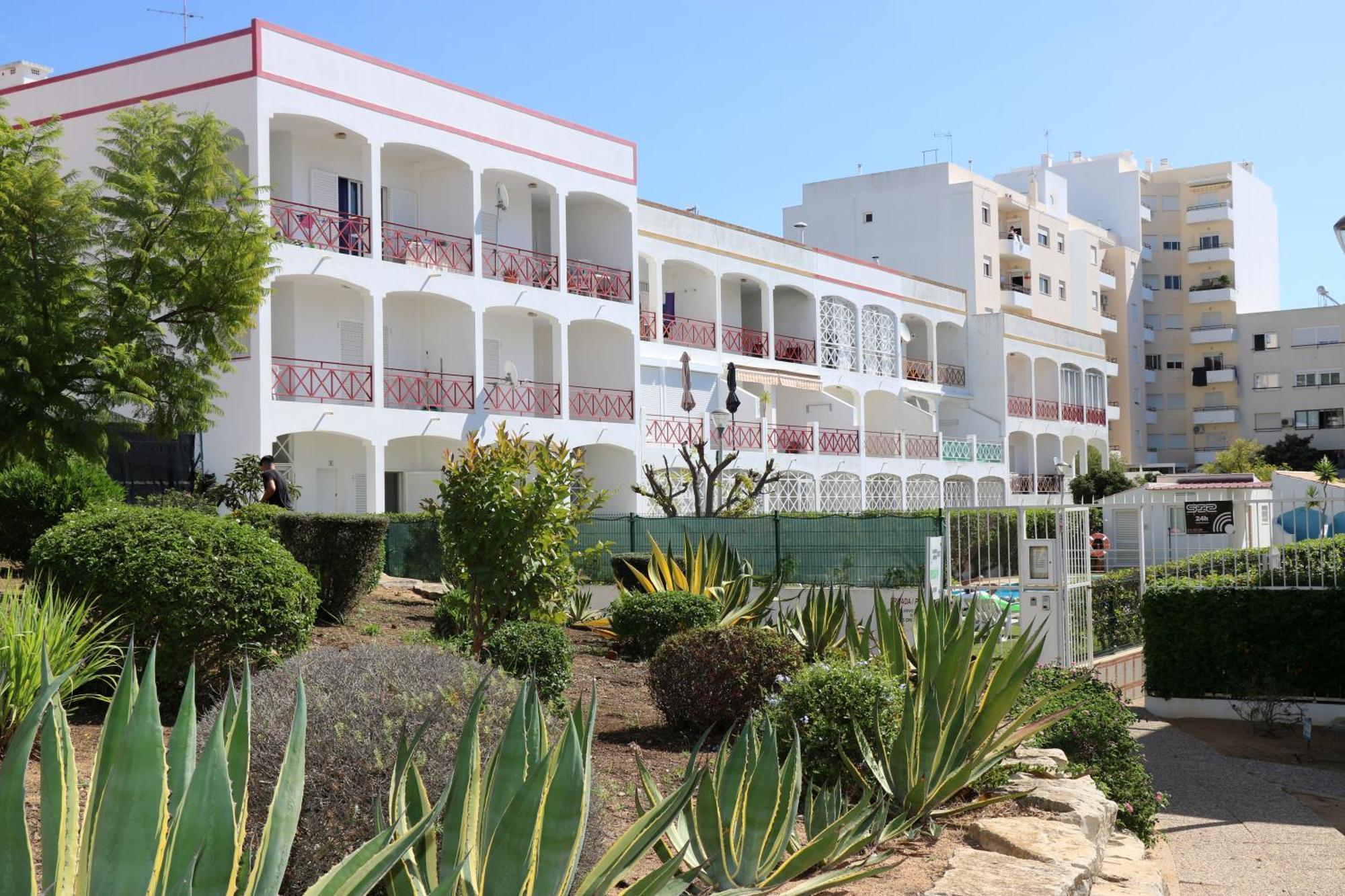Apartamentos King'S Куартейра Екстериор снимка