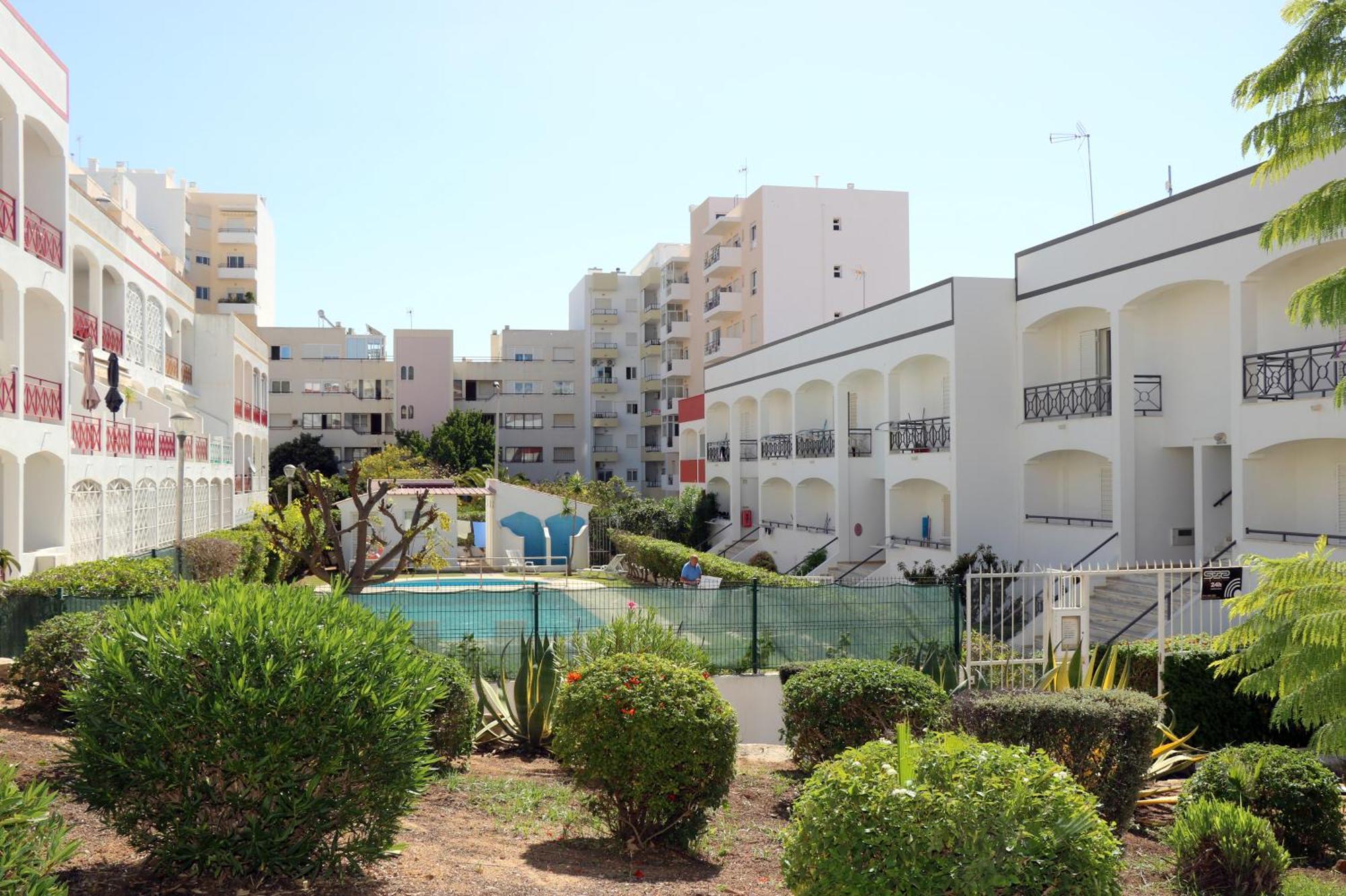 Apartamentos King'S Куартейра Екстериор снимка