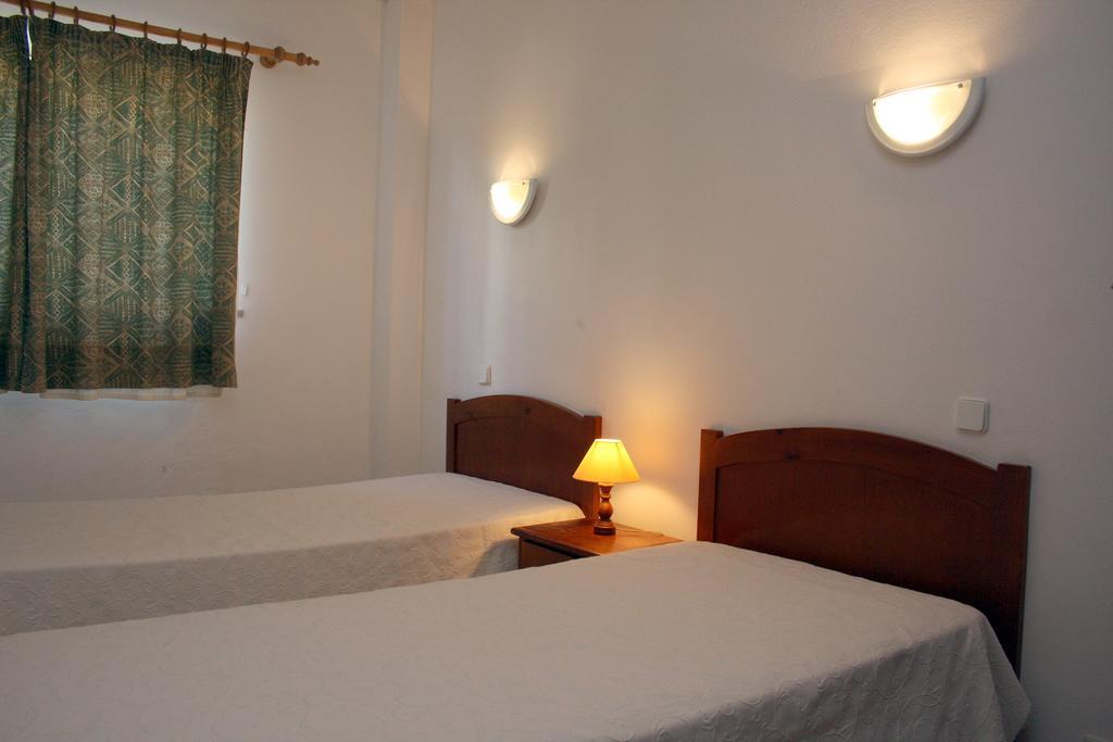 Apartamentos King'S Куартейра Стая снимка